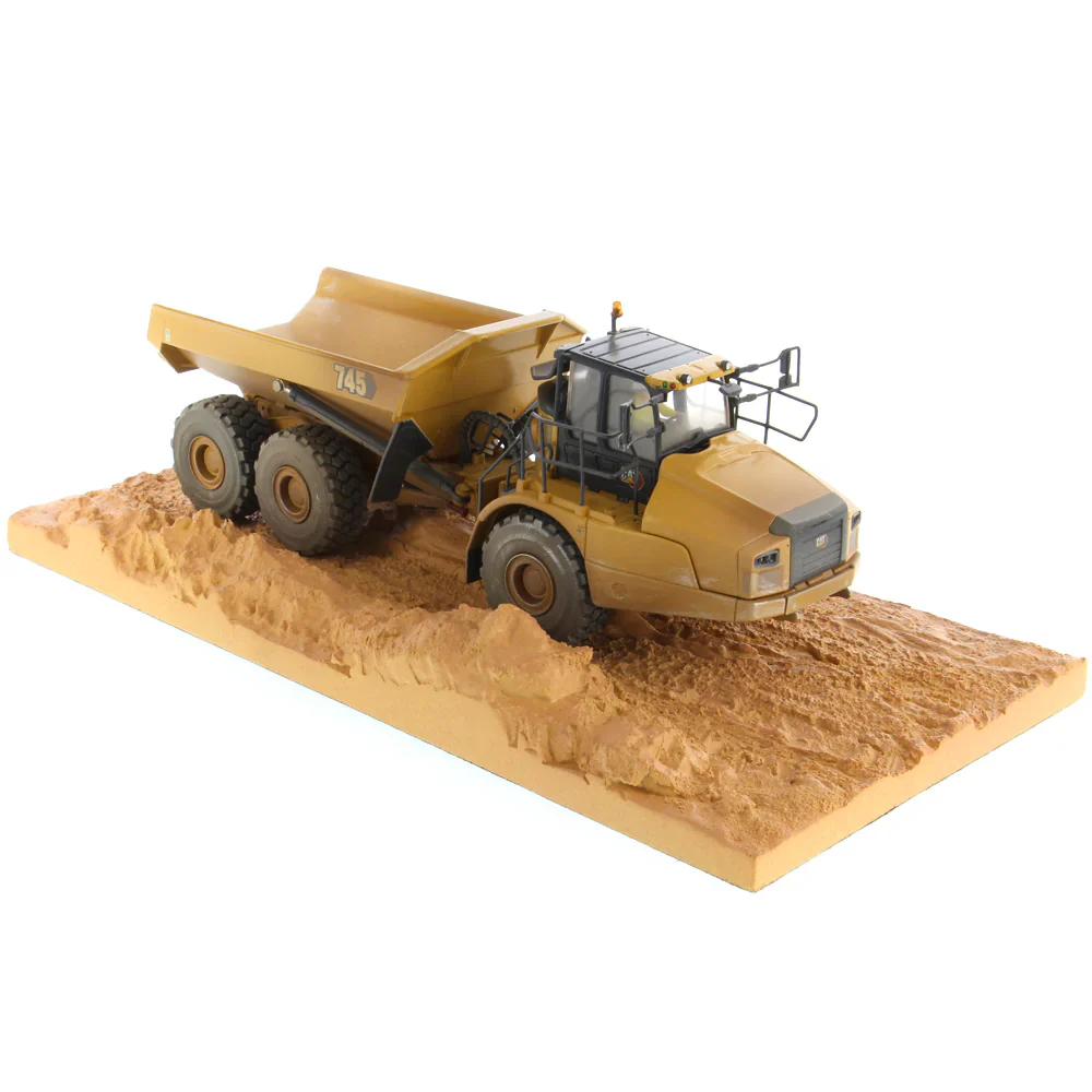 1:50 745 Weathered Articulated Truck - Image 4