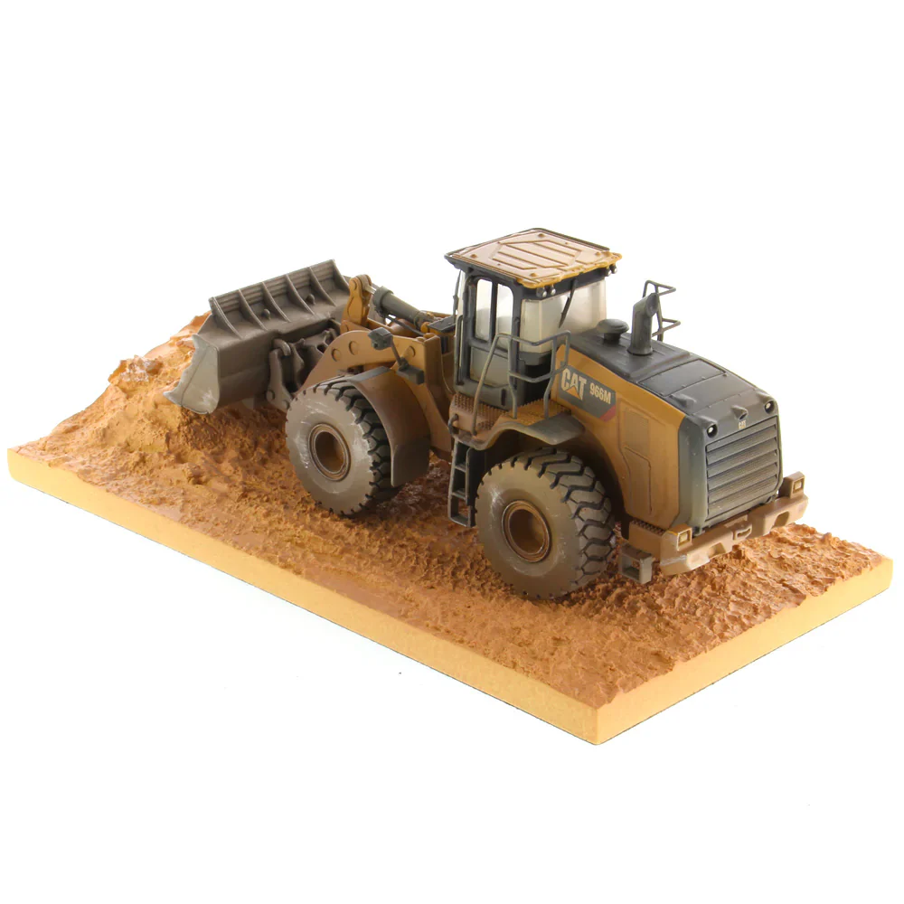 1:50 966M Weathered Wheel Loader - Image 3