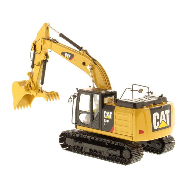 1:50 323F Medium Excavator - Image 3