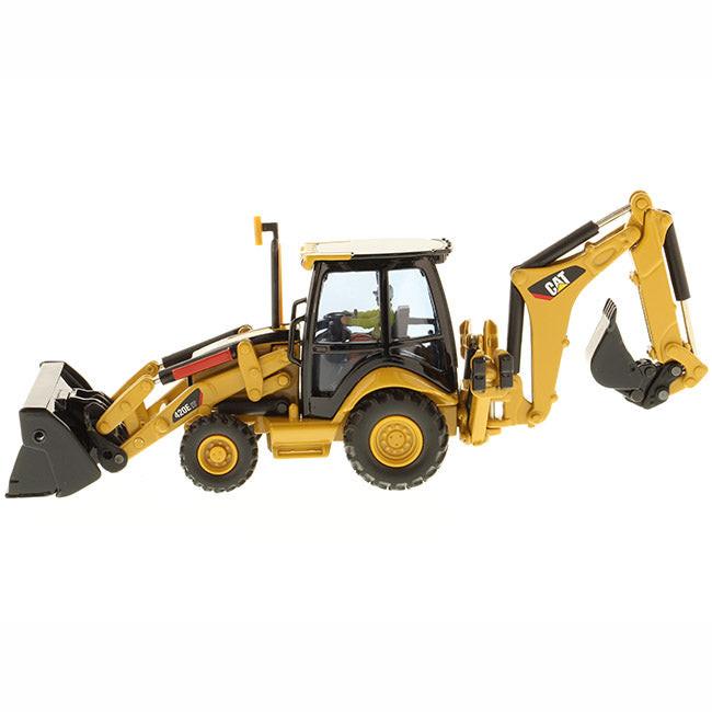 1:50 Core Classic 420E IT Backhoe Loader - Image 2