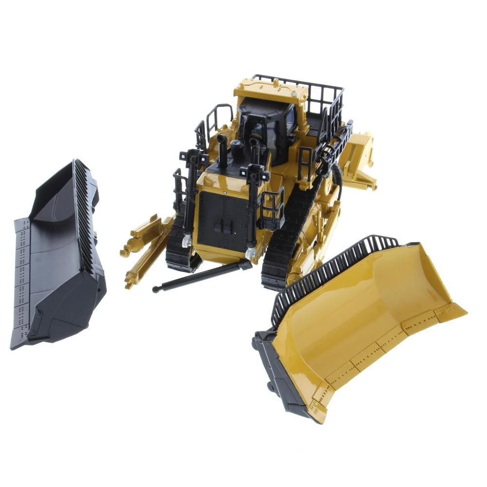 1:64 D11 Dozer with 2 Blades & Rear Rippers - Image 4