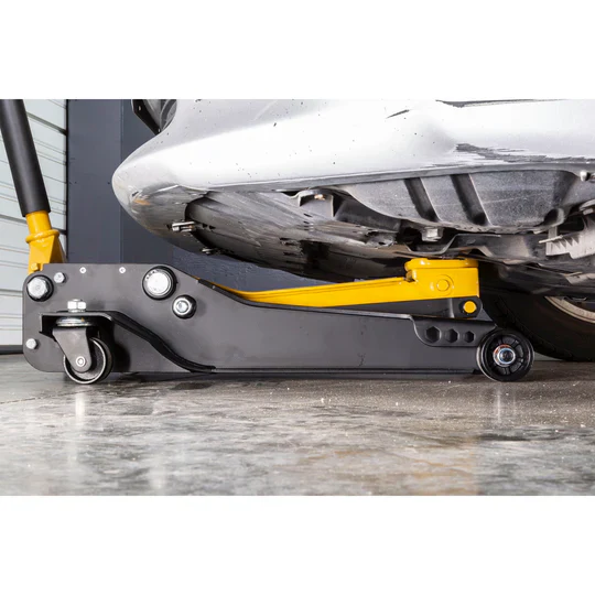 3.5 Ton Low Profile Professional Service Jack - Image 3