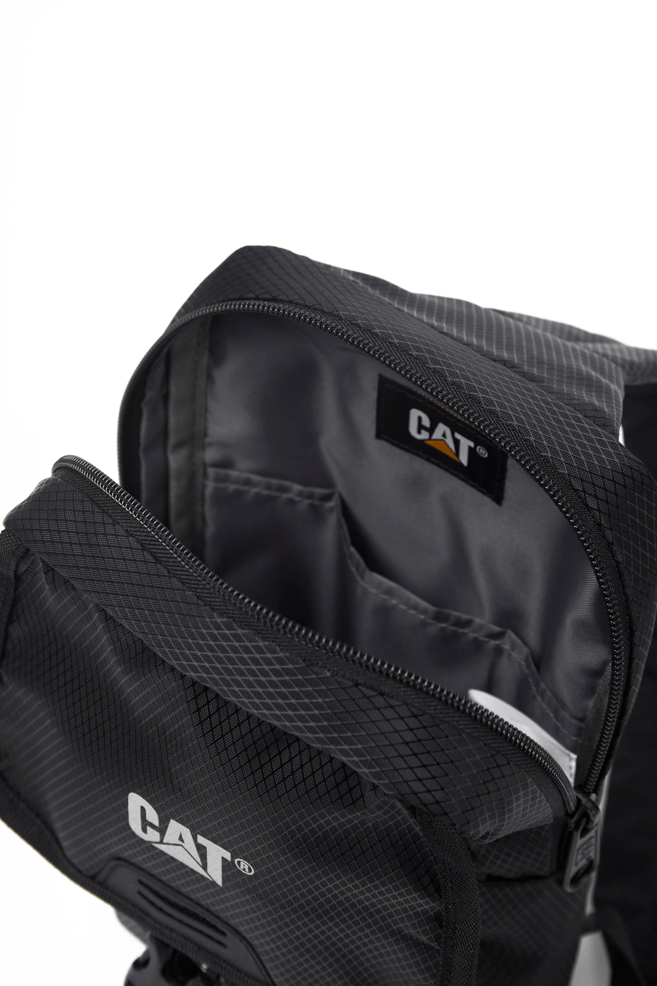 Ajo Peak Sling Bag - Image 6