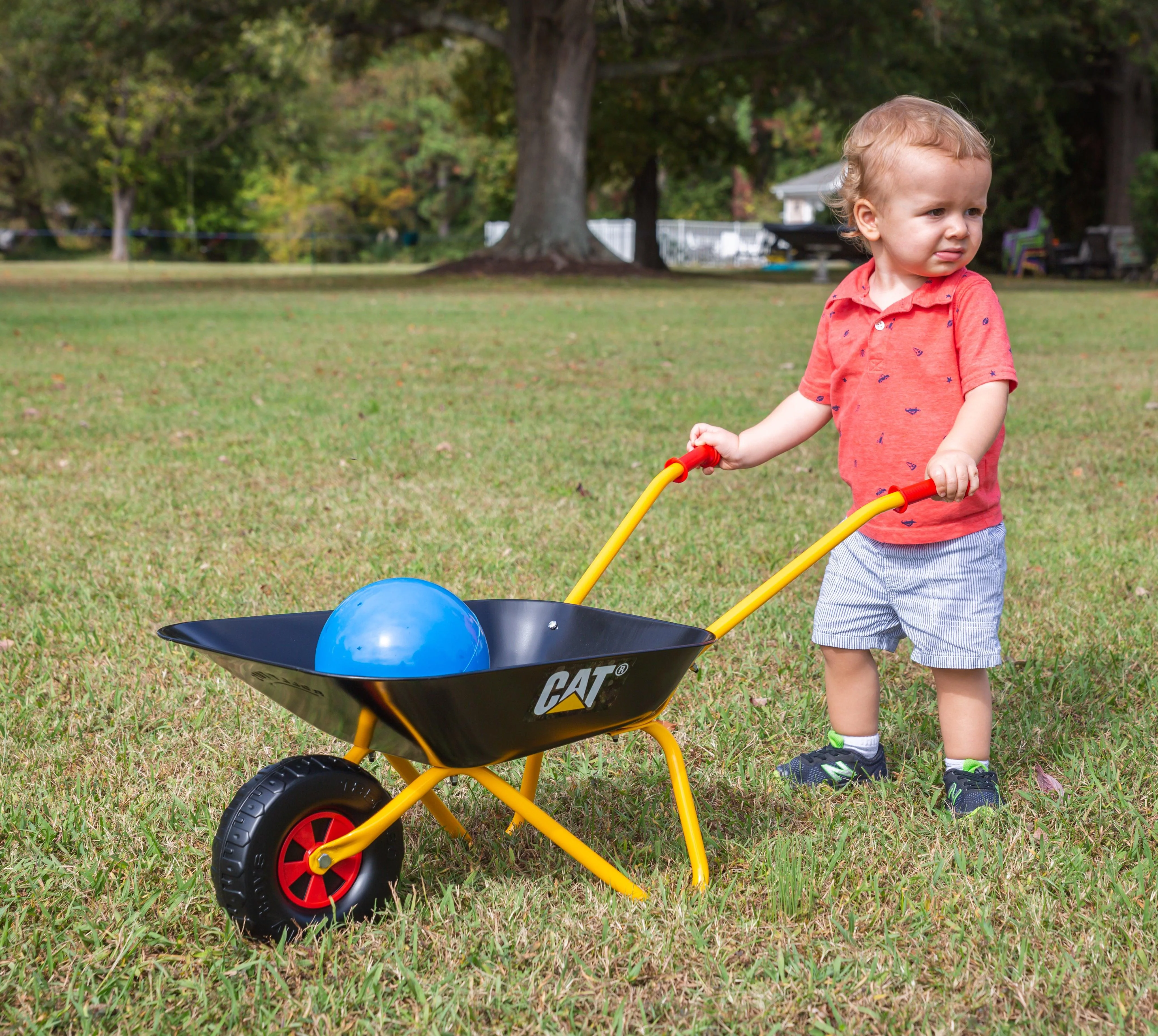 Cat® Kids Wheelbarrow - Image 4