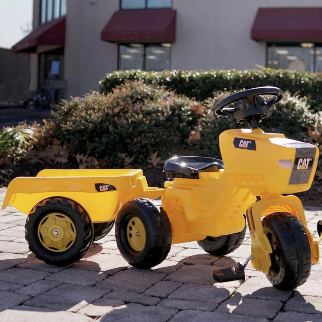 Cat® Ride-On 3 Wheel Tractor - Image 4