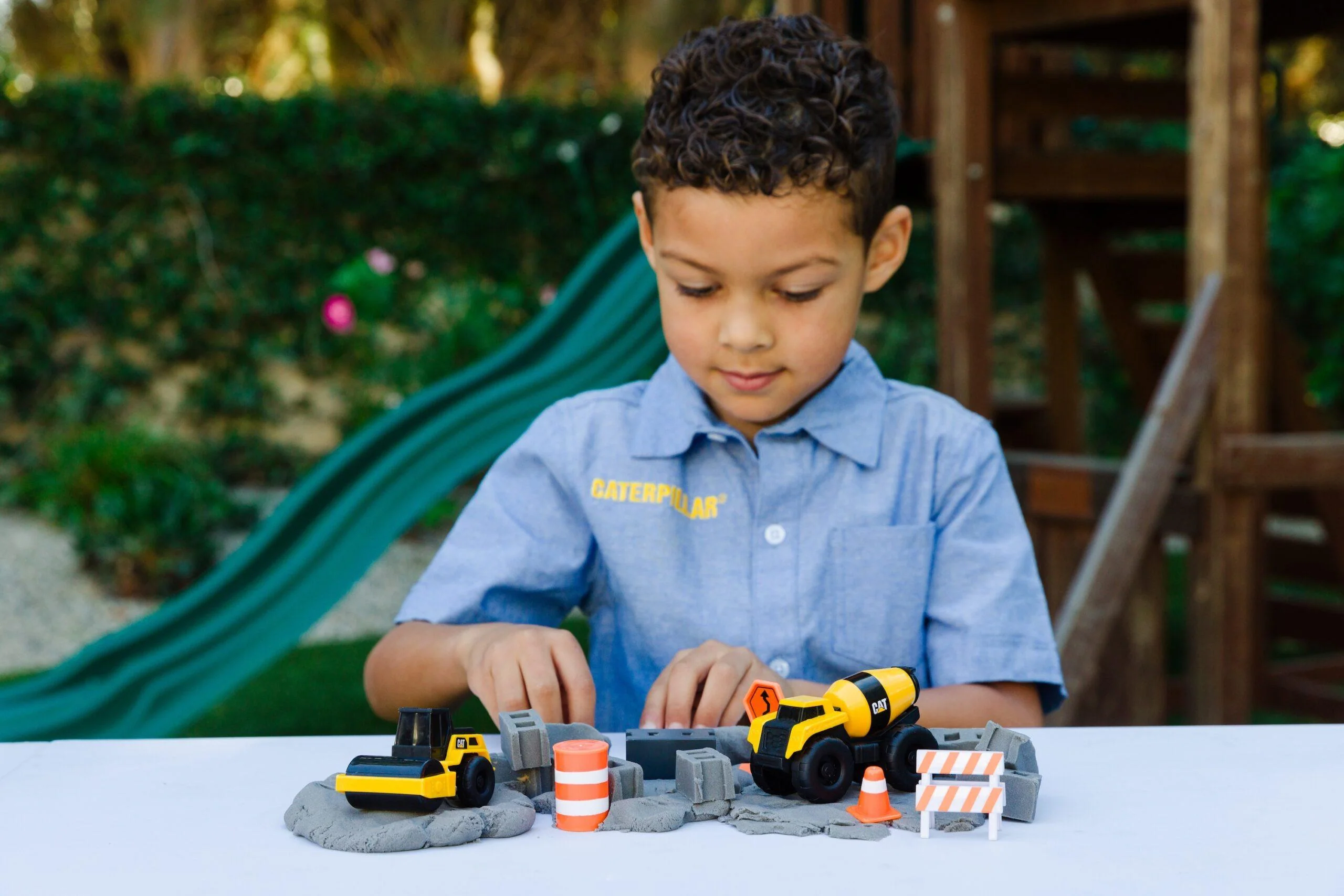 Dig N’ Build Concrete Playset 10oz - Image 3